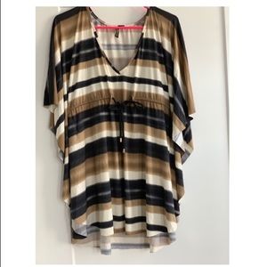 VIX by Paula Hermanny women’s beach cover-up-